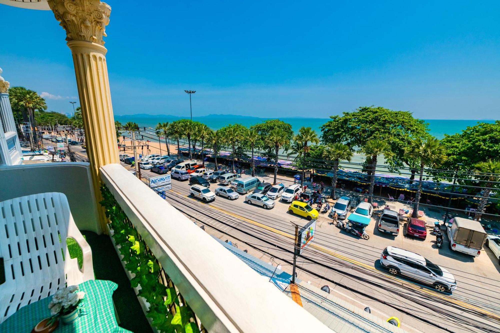 Happy Vikings - Beachfront Jomtien Beach Camera foto